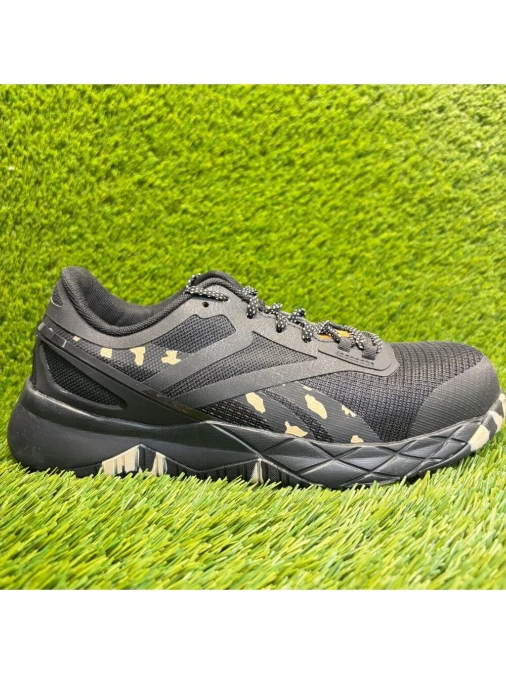 Reebok Nanoflex TR Womens Size 8.5D Black Beige Composite Toe Safety Work Shoes